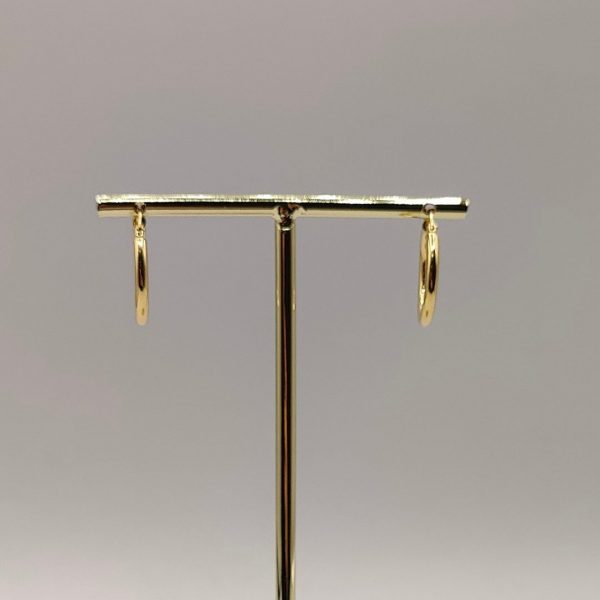 " Pendiente aro clásico de 20 mm de diámetro y 2 mm de ancho en oro de 18k "