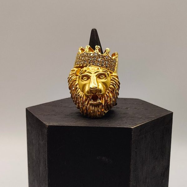 Anillo Cabeza de León con Circonitas en Oro 18K