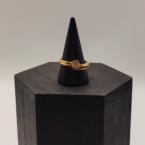 Anillo Solitario en Oro 18K con Diamante