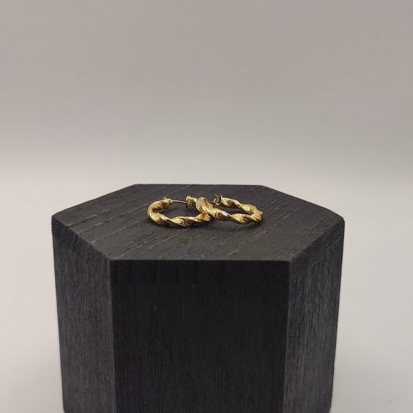 Pendiente aro rizado estilo Versace de 20 mm de diámetro en oro de 18k