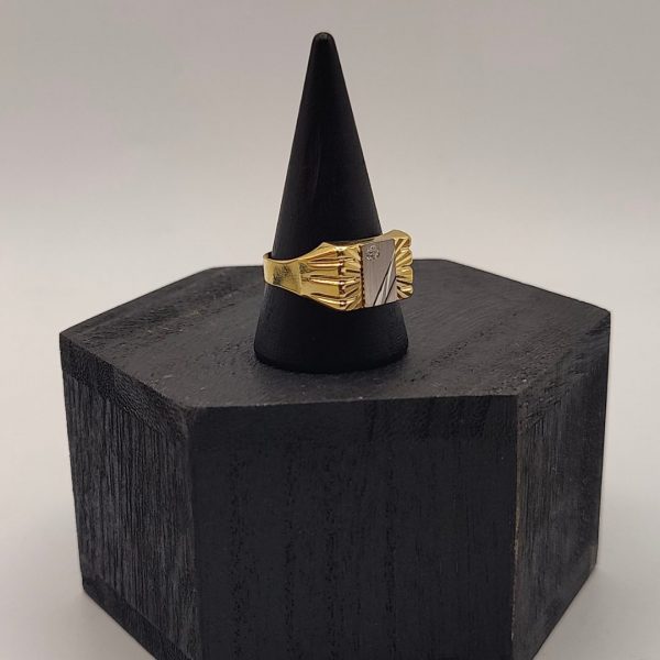 Anillo Sortija de Caballero con Circonita en Oro de 18K