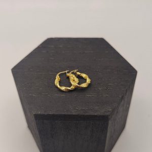 Pendiente aro rizado estilo Versace de 15 mm de diámetro en oro de 18k