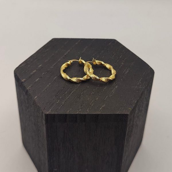 Pendiente aro rizado estilo Versace de 20 mm de diámetro en oro de 18k