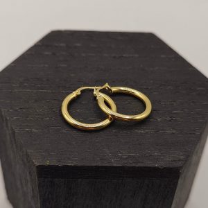 " Pendiente aro clásico de 20 mm de diámetro y 2 mm de ancho en oro de 18k "