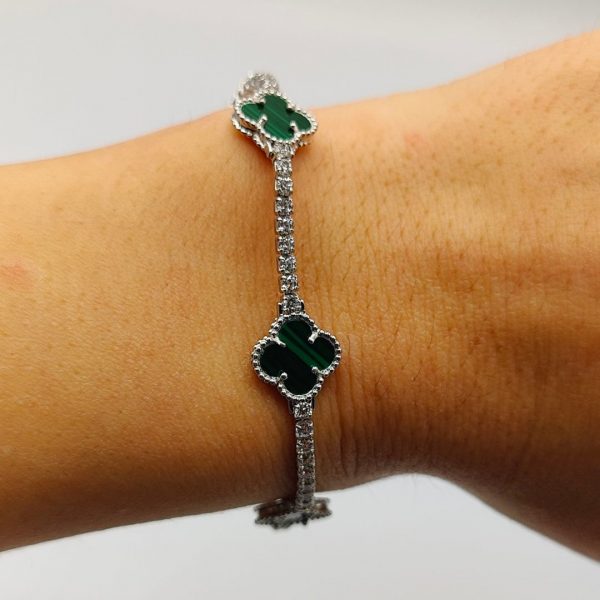 Pulsera de plata estilo riviera con 3 flores malaquita