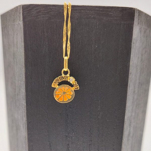 Colgante Media Naranja con Diamante y Grabado "Eres mi Media Naranja" en Oro 18K