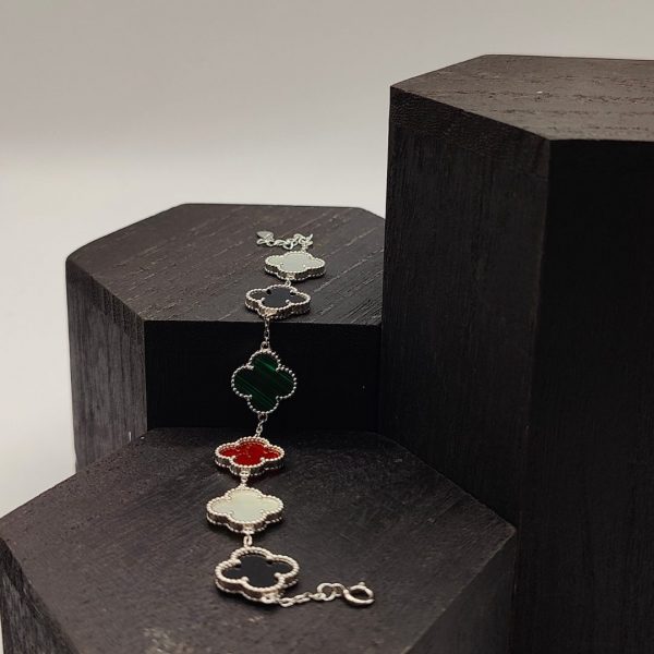 Pulsera flores van cleff con diferentes piedras
