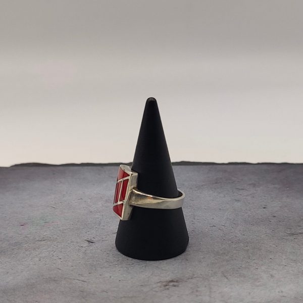 Anillo de plata con esmalte rojo