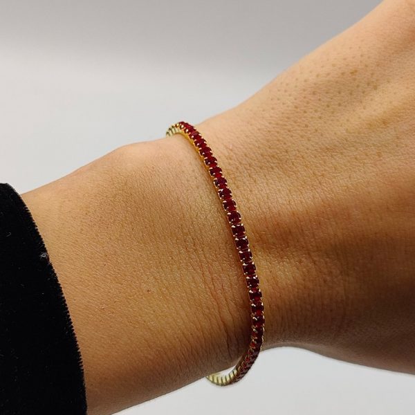 Pulsera de Plata Chapada en Oro Estilo Riviera con Circonitas Rojas
