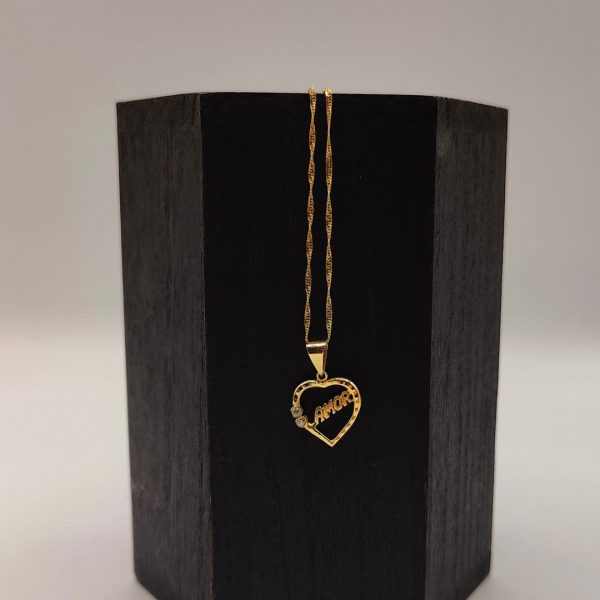 "Colgante Corazón con la Palabra ""Amor"" y Circonitas en Oro 18K "