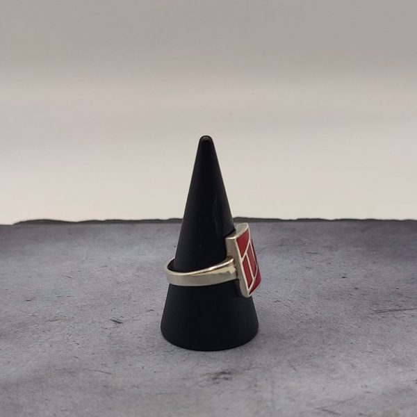 Anillo de plata con esmalte rojo