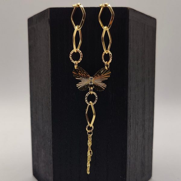 Collar de Oro 18K con Cadena Fantasía y Dije de Mariposa – 47 cm