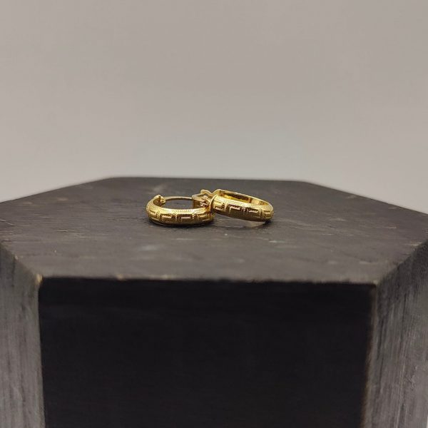 Pendiente de Aro Estilo Versace – 18K
