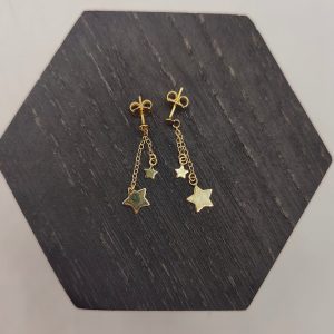 Pendiente Colgante con Estrellas – 18K