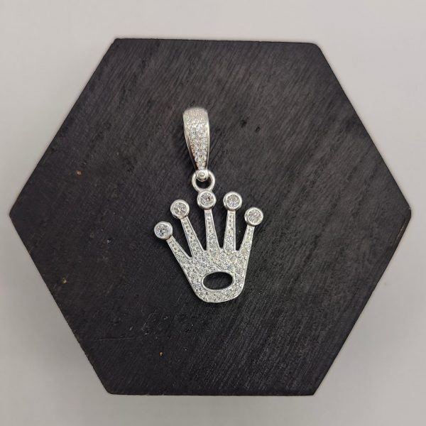 Colgante estilo rolex cubierto de circonitas