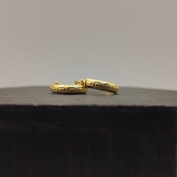 Pendiente de Aro Estilo Versace – 18K