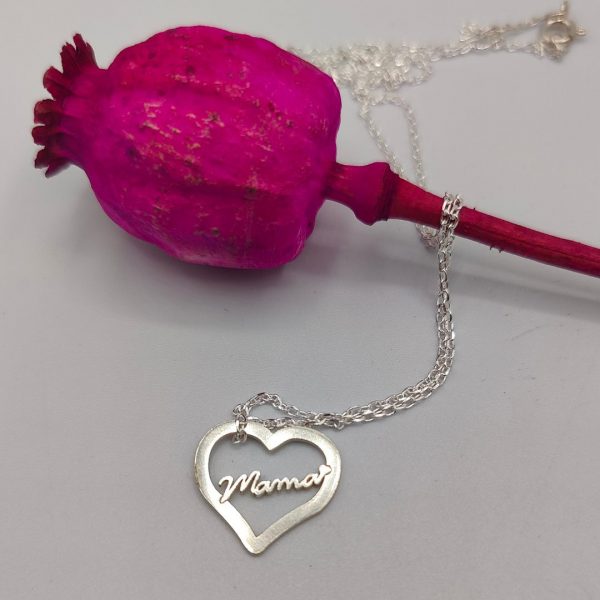 Collar Corazón “Mamá” – Cadena Rolo de Plata