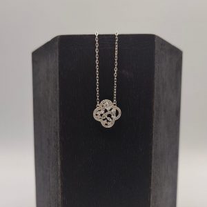 Collar con Colgante Estilo Van Cleef – Circonitas y Cadena Rolo de Plata