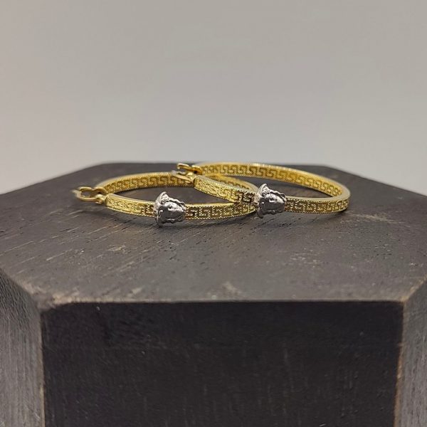 Pendiente de Aro Estilo Versace con Cara de Medusa – 18K