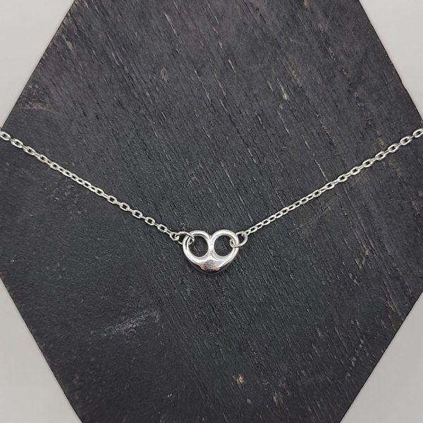 Collar con Cadena Rolo y Colgante Calabrote en Forma de Corazón en Plata