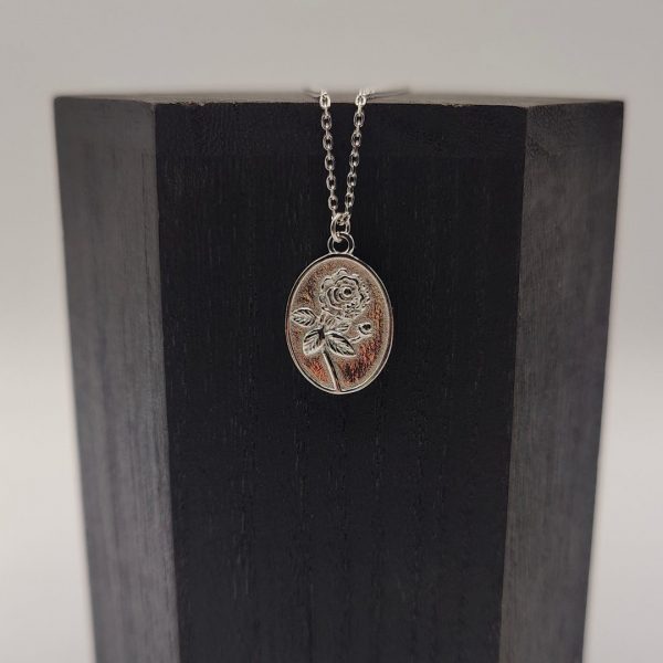 Collar Personalizable con Rosa Grabada – Cadena Rolo de Plata