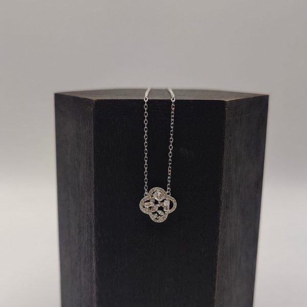 Collar con Colgante Estilo Van Cleef – Circonitas y Cadena Rolo de Plata