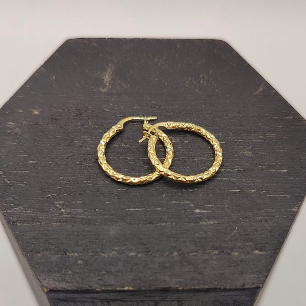 Pendiente Aro con Textura – 18K