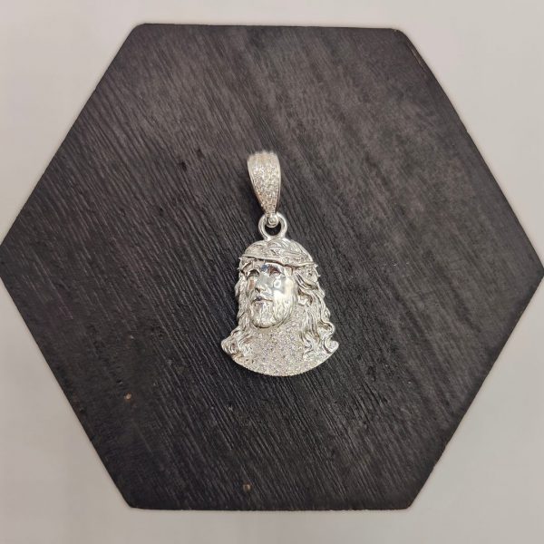 Colgante de Jesús con Circonitas – Plata