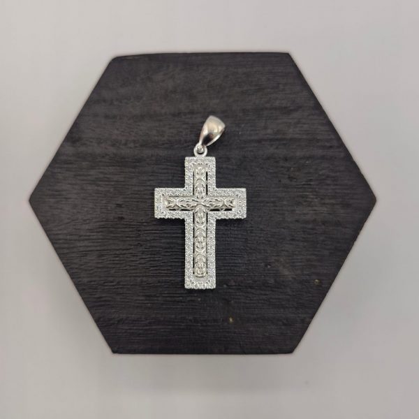 Colgante Cruz Cuadrada con Circonitas – Plata
