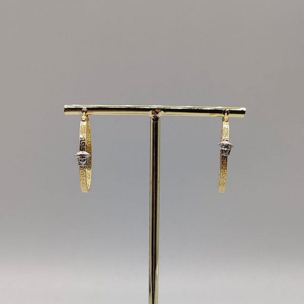 Pendiente de Aro Estilo Versace con Cara de Medusa – 18K