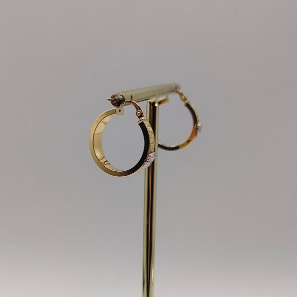 Pendiente de Aro Estilo Versace con Cara de Medusa – 18K