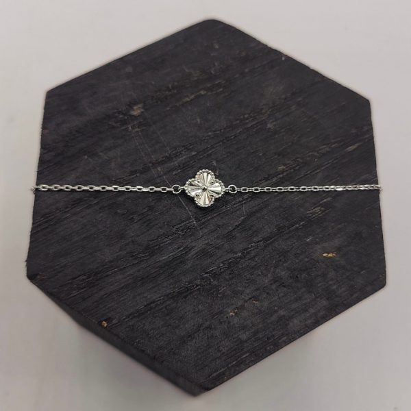 Pulsera de Plata Estilo Flor Van Cleef