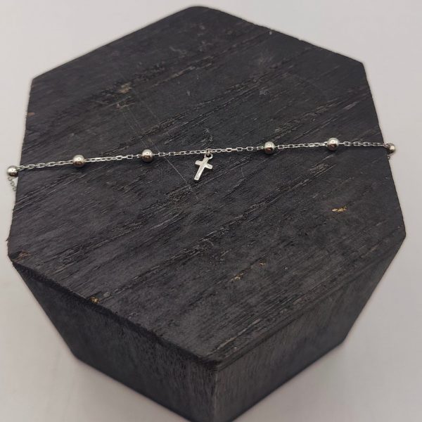 Pulsera de Bolitas de Plata con Cruz Colgante