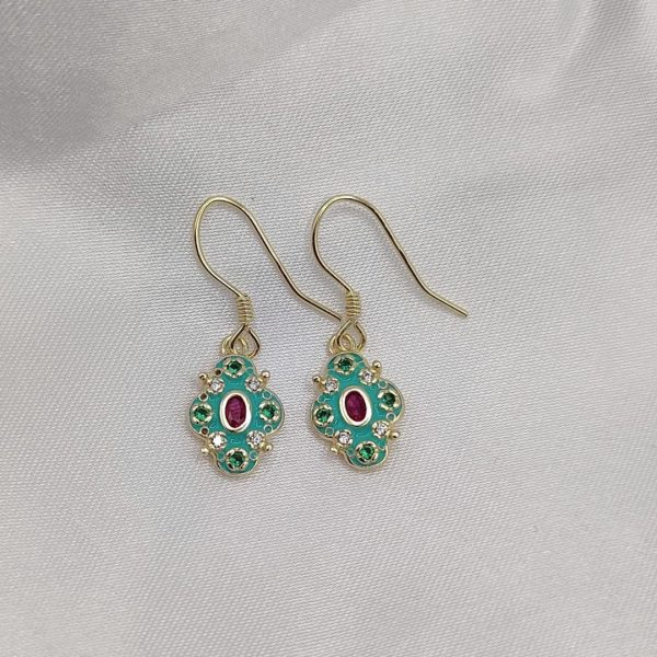 Pendiente colgante de flor en esmalte verde con circonitas