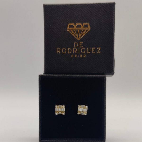 Pendientes cuadrados con circonitas estilo baguette