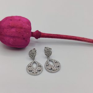 Pendiente colgante de flor en plata con circonitas