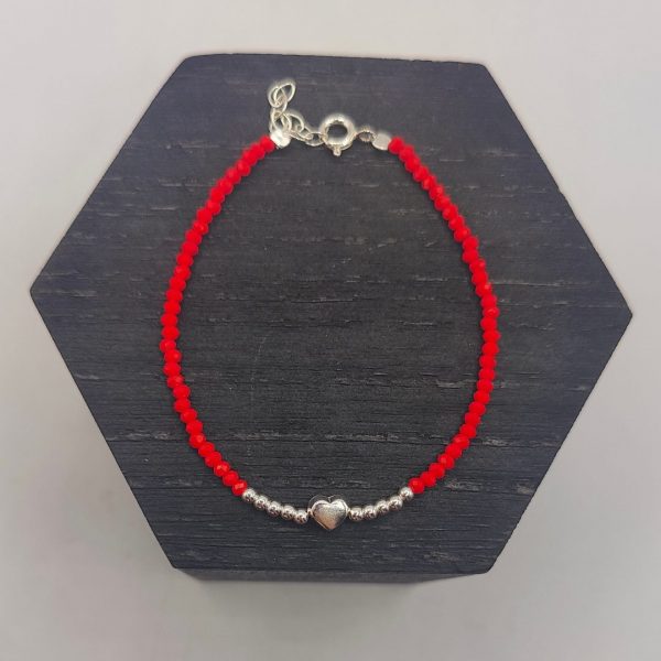 Pulsera de Plata con Piedritas Rojas y Corazón Central