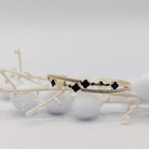 Brazalete Estilo Van Cleef con Circonitas y Onix en Plata Dorada