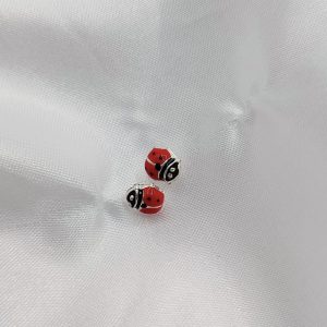 Pendientes infantiles de mariquita en plata de ley