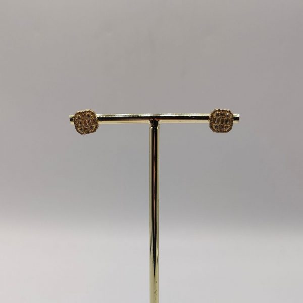 Pendientes cuadrados con circonitas y baguette central