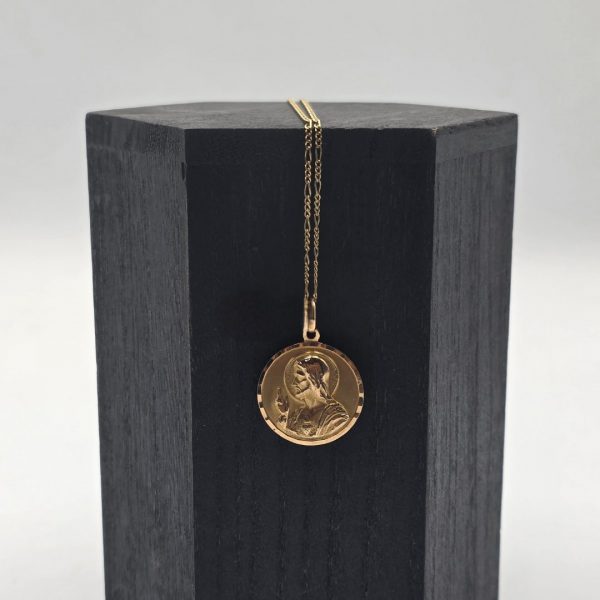 Medalla Virgen de Montserrat y Jesús del Sagrado Corazón en Oro de 18K