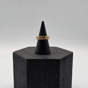 Anillo Estilo Tous con Motivos Icónicos – Oro 18K