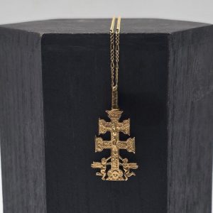 Cruz de Caravaca en Oro de 18K