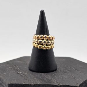 Anillo con 3 Filas de Bolitas en Oro Blanco, Oro Rosa y Oro Dorado de 18K