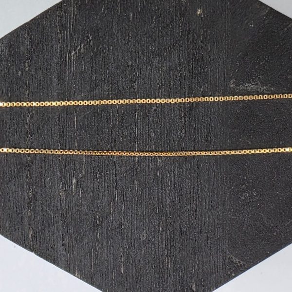 Cadena Rolo con Eslabones Pegados de 60 cm y 1 mm en Oro de 18K
