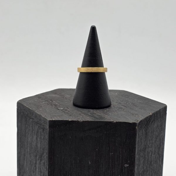 Alianza de Oro Mate 18K