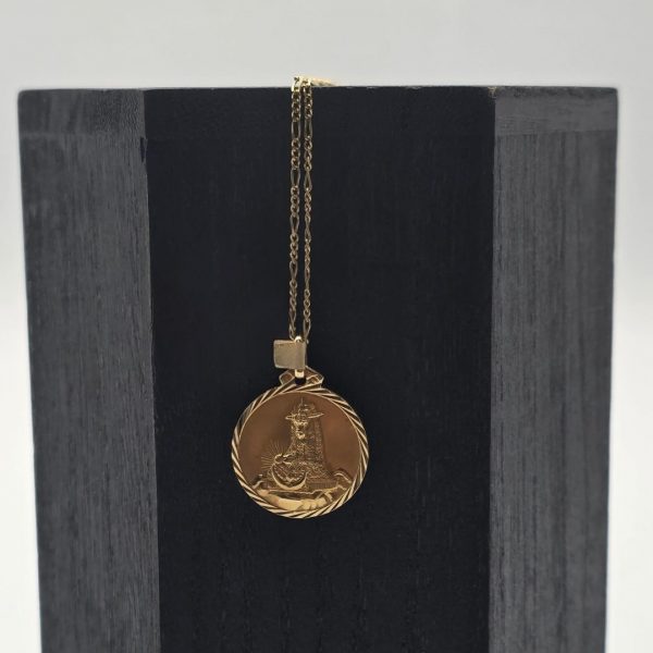 Medalla Virgen de las Angustias en Oro de 18K
