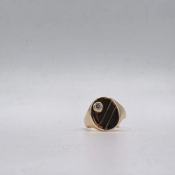 Anillo Sello en Oro de 18K con Diamante