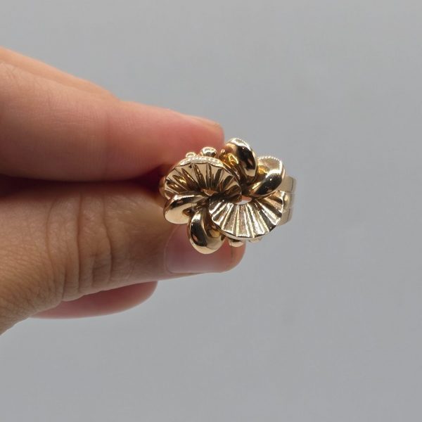 Anillo con Formas en Oro de 18K