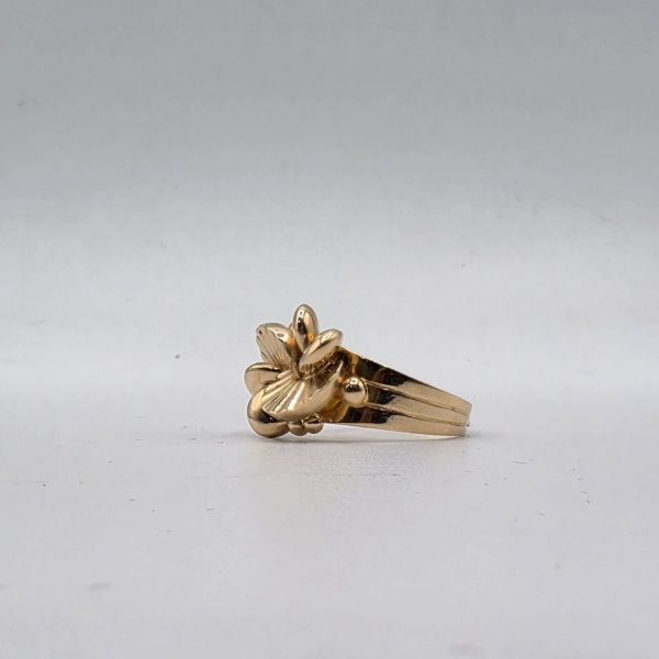 Anillo con Formas en Oro de 18K